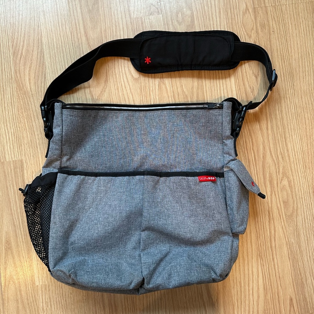 Skip hop diaper bag